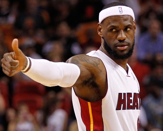 lebron-james-thumbs-up-miami