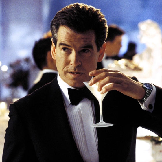 pierce-brosnan-james-bond-martini-466104574