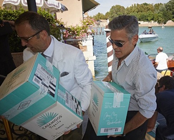 george-clooney-hotel-cipriani-venice-1-600x393