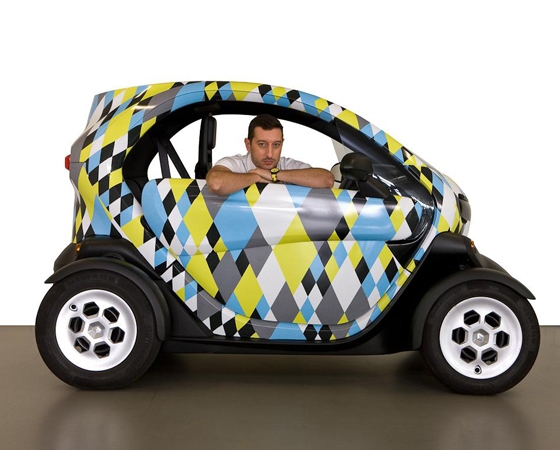 renault-twizzy-by-paolo-gonzato-pays-homage-to-picasso2