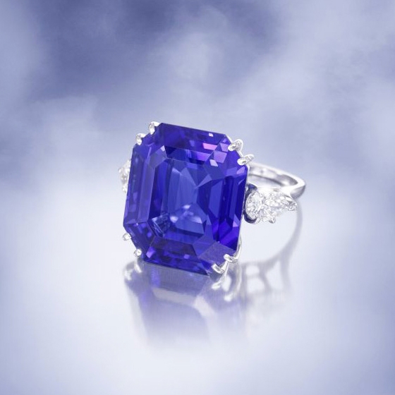Lot-8-VCA-Sapphire-Diamond-ring