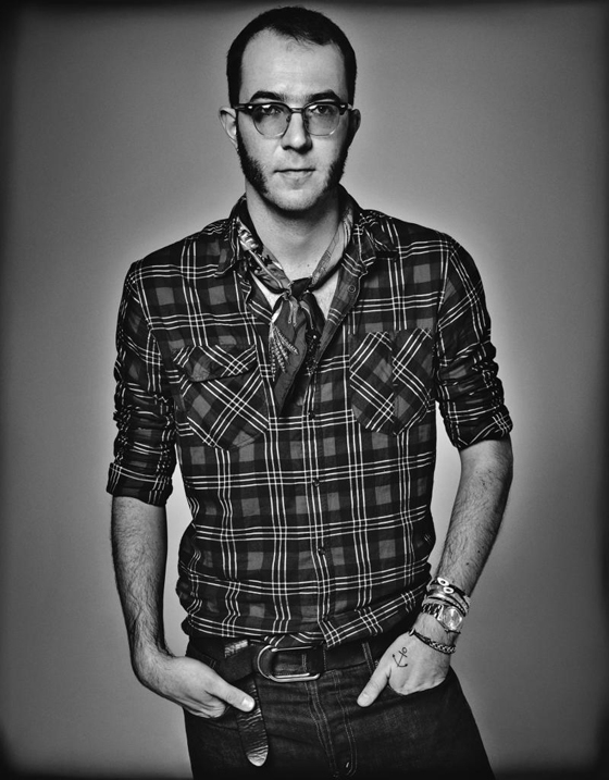 1322492452portrait-marco-zanini-by-max-vadukul