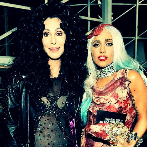 1338704323lady-gaga-cher-03
