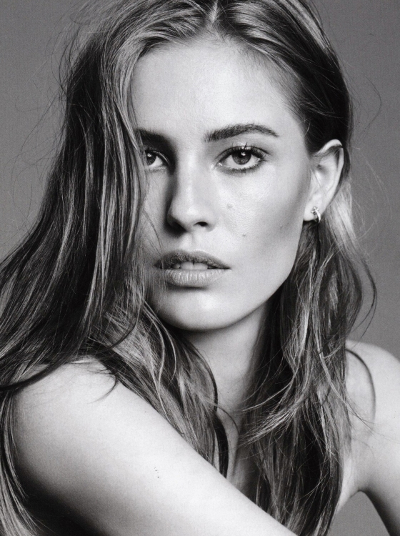 Nadja-Bender-Vogue-28Jan14-prb