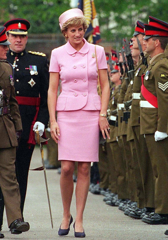 princessdianapinksuit