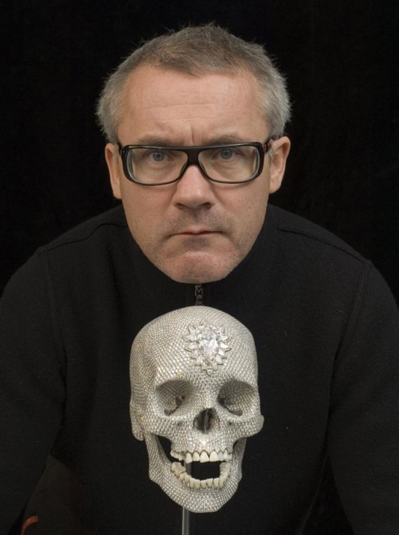 damien-hirst-portrait-521959044