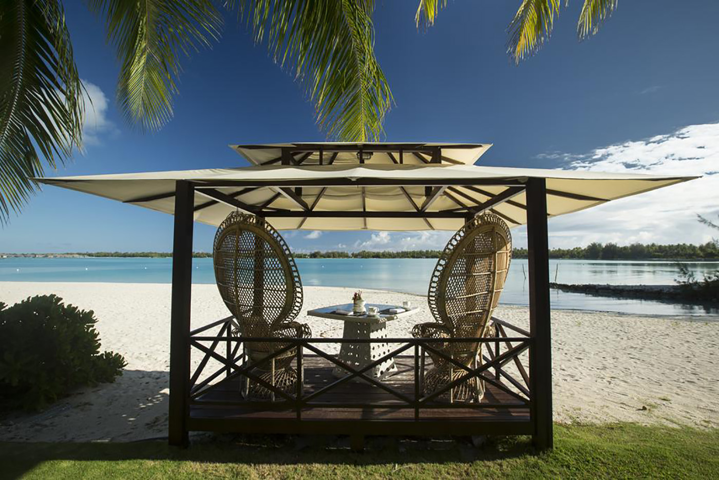 THE St REGIS BORA BORA RESORT