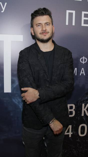 ДМИТРИЙ ГЛУХОВСКИЙ
