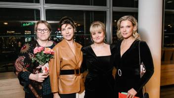 СВЕТЛАНА КАМЫНИНА, АННА МИХАЛКОВА