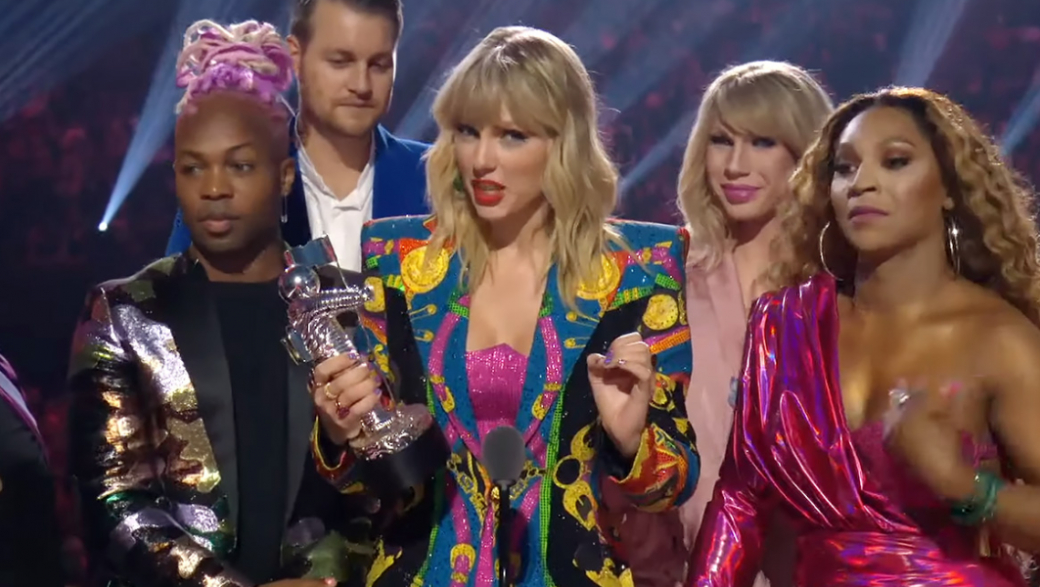 MTV Video Music Awards 2019: звездные образы ковровой дорожки