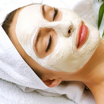 Каолин: 5 масок из белой глины, которые помогут сохранить красоту кожи лица