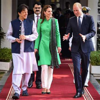 Кейт Миддлтон поразила Пакистан роскошными традиционными нарядами