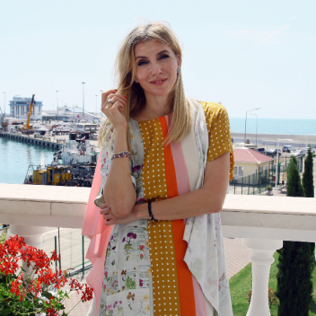 СМИ: Светлана Бондарчук готовится к свадьбе