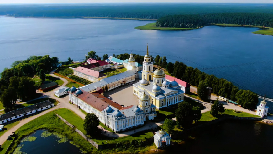 Топ-10 озёр России с захватывающей красотой