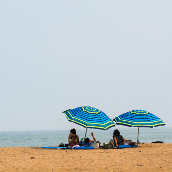 Пляжный этикет: 10 негласных правил, которые стоит соблюдать на отдыхе
