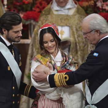 Принц Карл Филипп и принцесса София показали своего третьего ребёнка