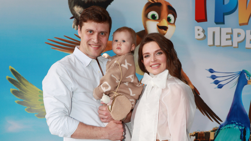 Александр Энберт с семьей, Полина Гагарина и другие гости на премьере мультфильма 