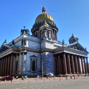 Путешествие по России: 5 мест куда стоит направиться на майские праздники