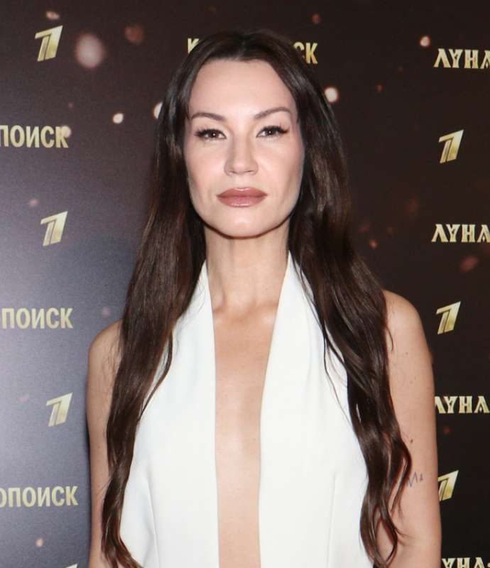 Ида Галич, Анастасия Уколова, Сергей Гилев и другие на премьере сериала «Чудо»