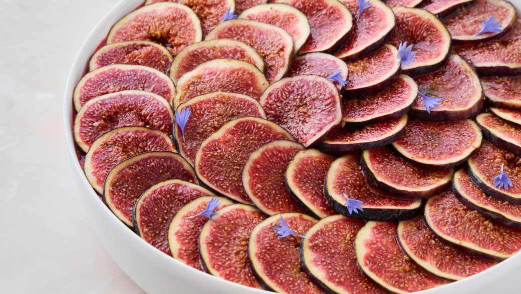Успеть попробовать: самые вкусные блюда с инжиром в московских ресторанах