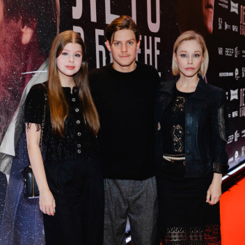 Павел Табаков, Марина Зудина, Филипп Янковский и другие гости на премьере фильма «Лето в Бадене»