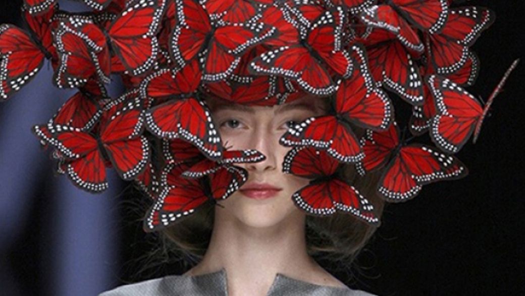 Только вперед: выставка  Alexander McQueen: Savage Beauty в Лондоне