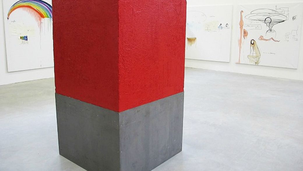 Кубический метр помады Yves Saint Laurent