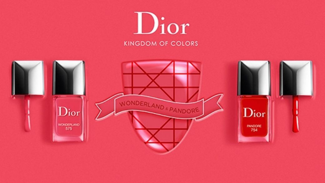Фамильный герб: Марка Dior предложила идеи для маникюра