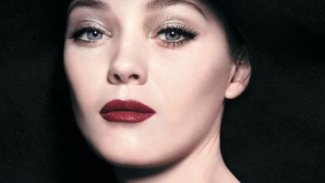 Красное на черном: Giorgio Armani представил осеннюю коллекцию макияжа