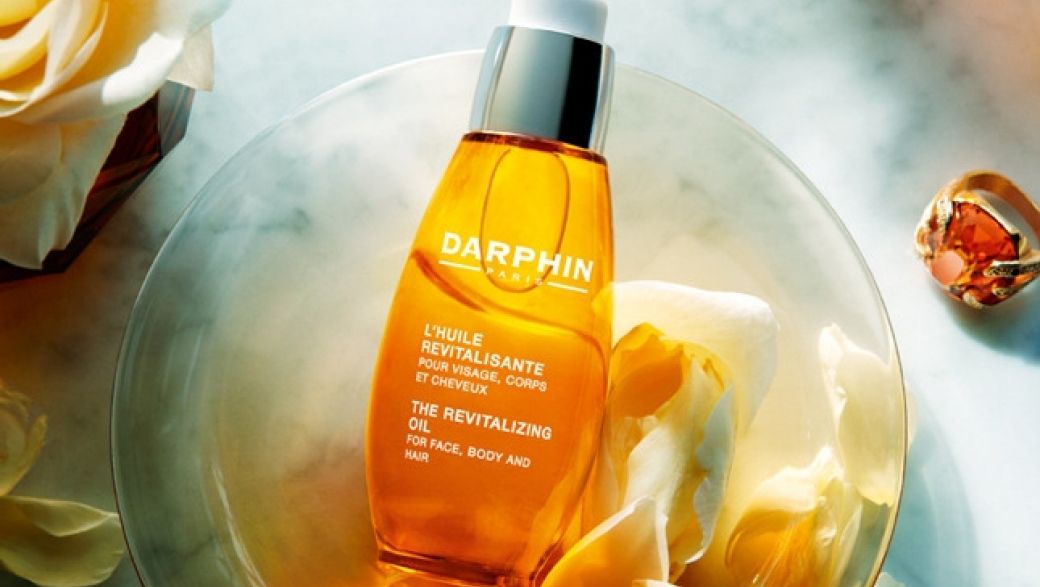 Как по маслу: Марка Darphin выпустила восстанавливающее масло для лица, тела и волос
