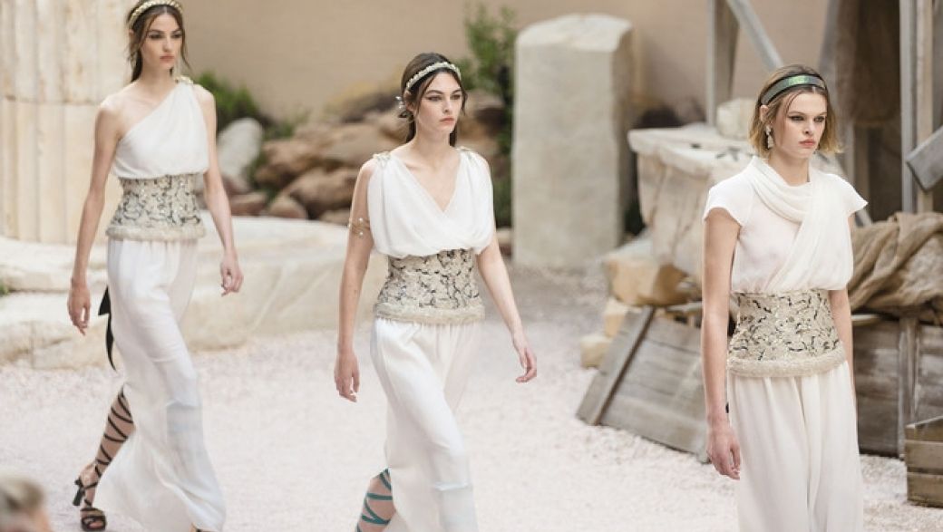 Современность античности: коллекция Chanel Resort 2018