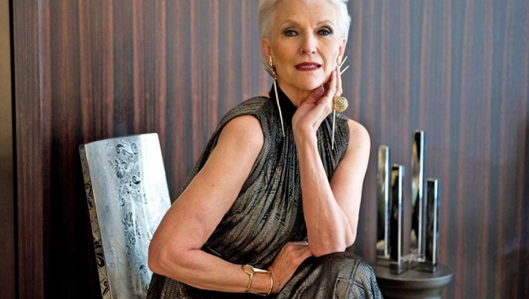 69-летняя мать миллиардера Илона Маска стала лицом косметического бренда