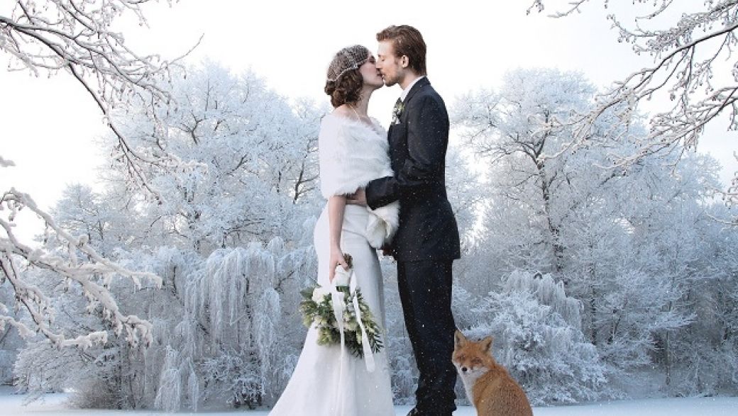 Снежная королева: 5 идей для наряда на зимнюю свадьбу