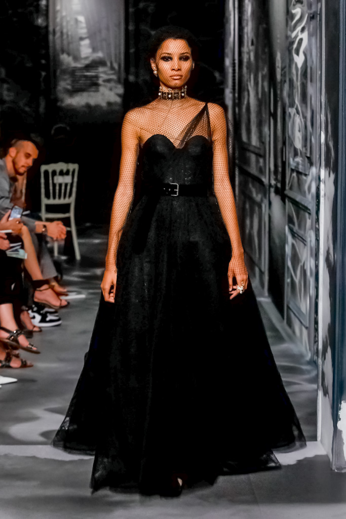 Магия цвета: Dior представил новую коллекцию Haute Couture Осень/ Зима 2019-2020