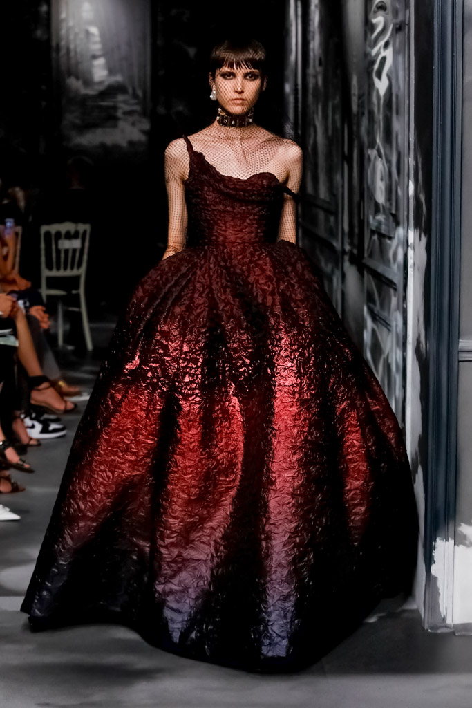 Магия цвета: Dior представил новую коллекцию Haute Couture Осень/ Зима 2019-2020