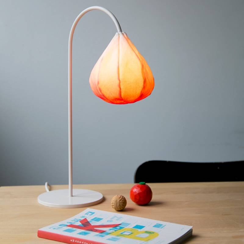 Цвети и свети: Bloom Table Lamp