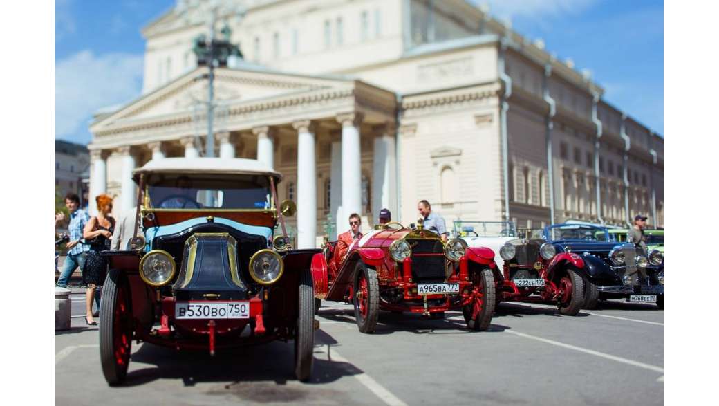 Ежегодное ралли старинных автомобилей L.U.C CHOPARD CLASSIC WEEKEND RALLY