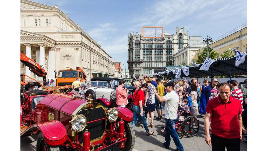Ежегодное ралли старинных автомобилей L.U.C CHOPARD CLASSIC WEEKEND RALLY