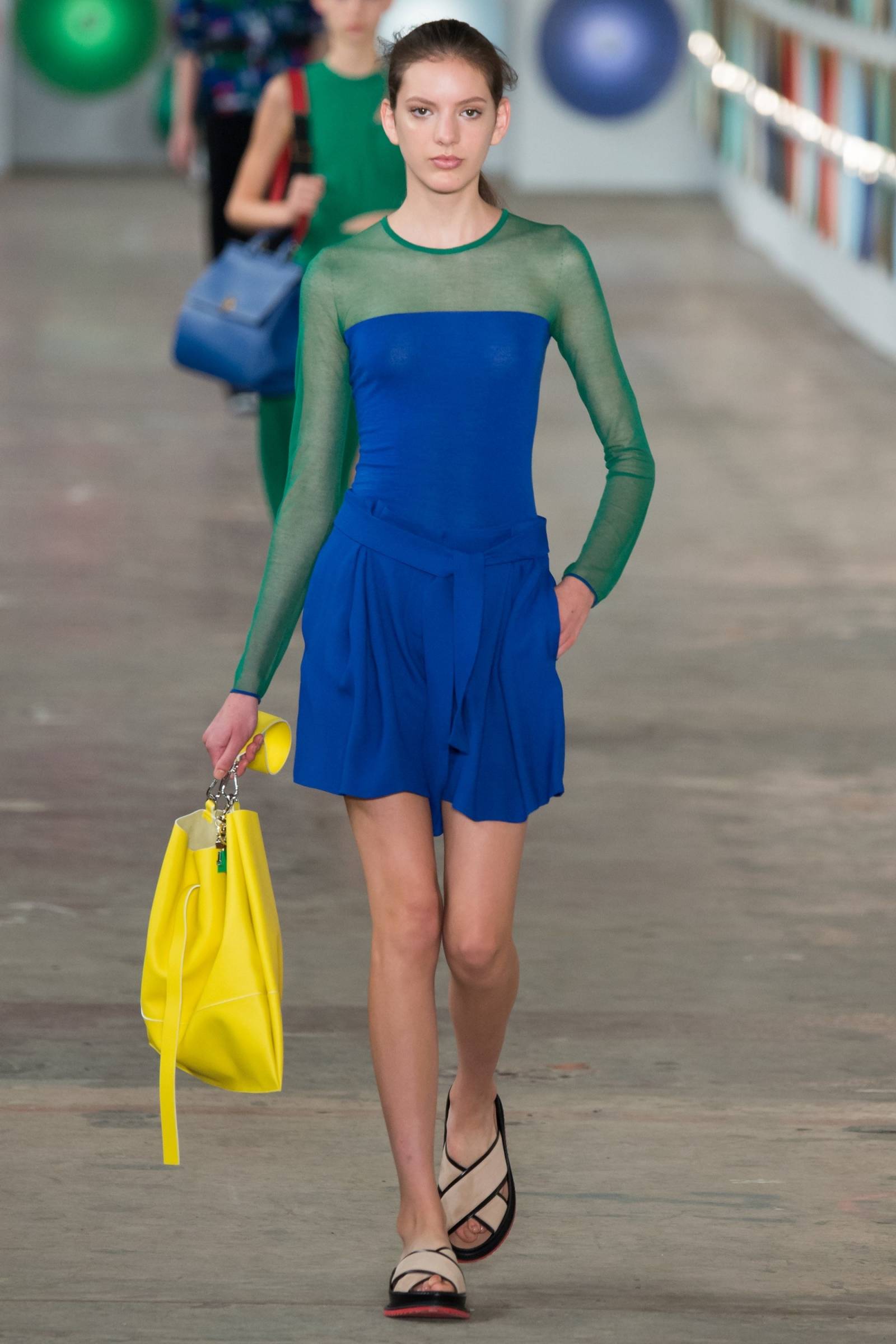 Собираем гардероб в стиле color blocking