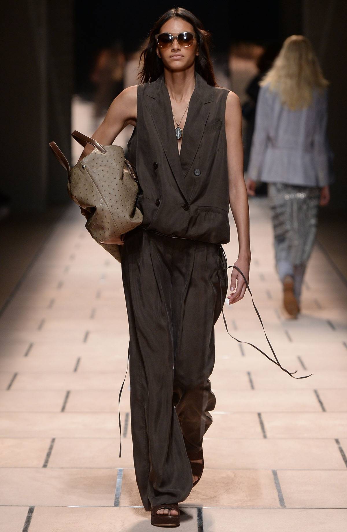 Традиции. Путешествия. Легкость. Новая коллекция Trussardi Весна – Лето 2016