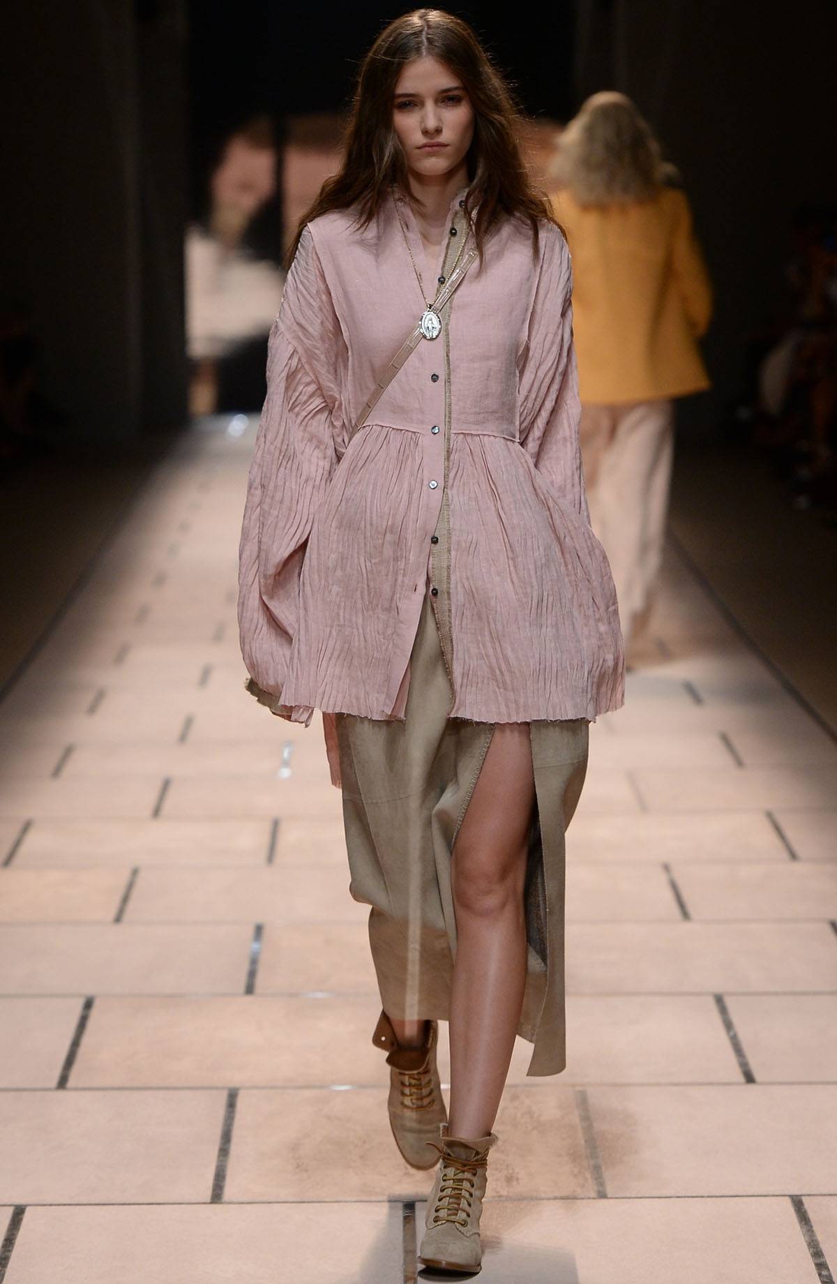 Традиции. Путешествия. Легкость. Новая коллекция Trussardi Весна – Лето 2016