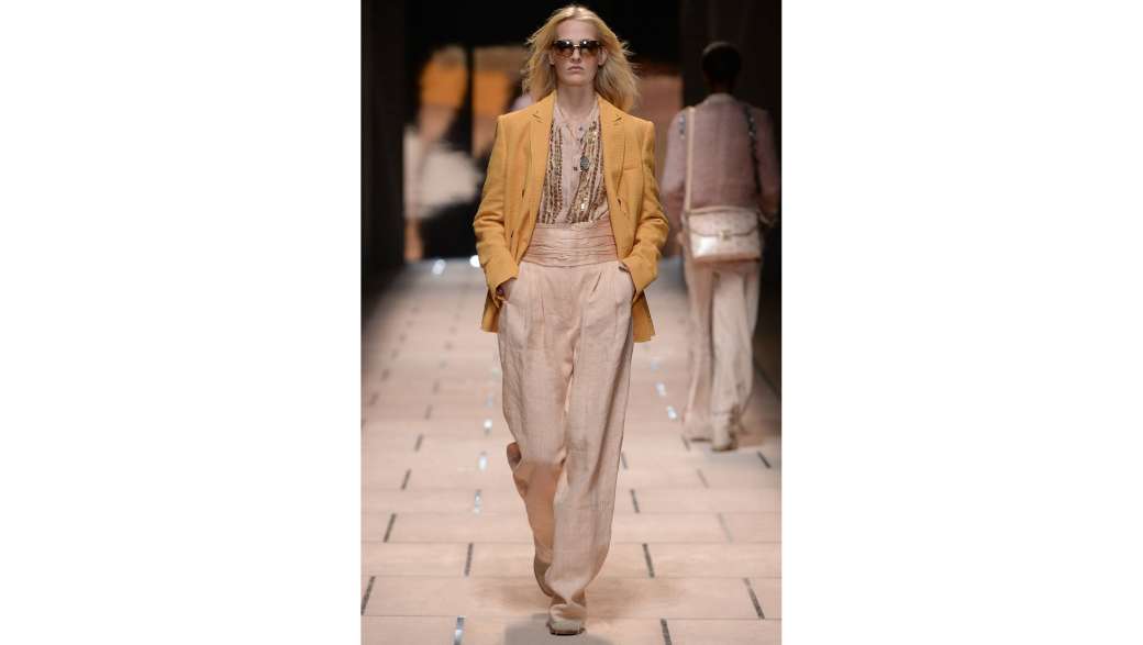 Традиции. Путешествия. Легкость. Новая коллекция Trussardi Весна – Лето 2016