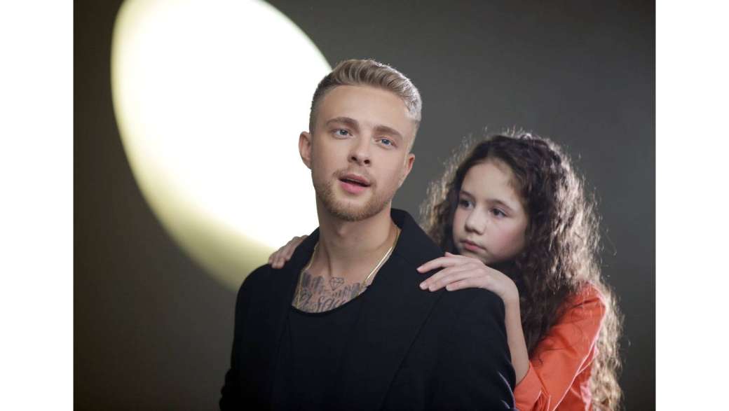 Егор Крид снялся в клипе на песню «Папина дочка»
