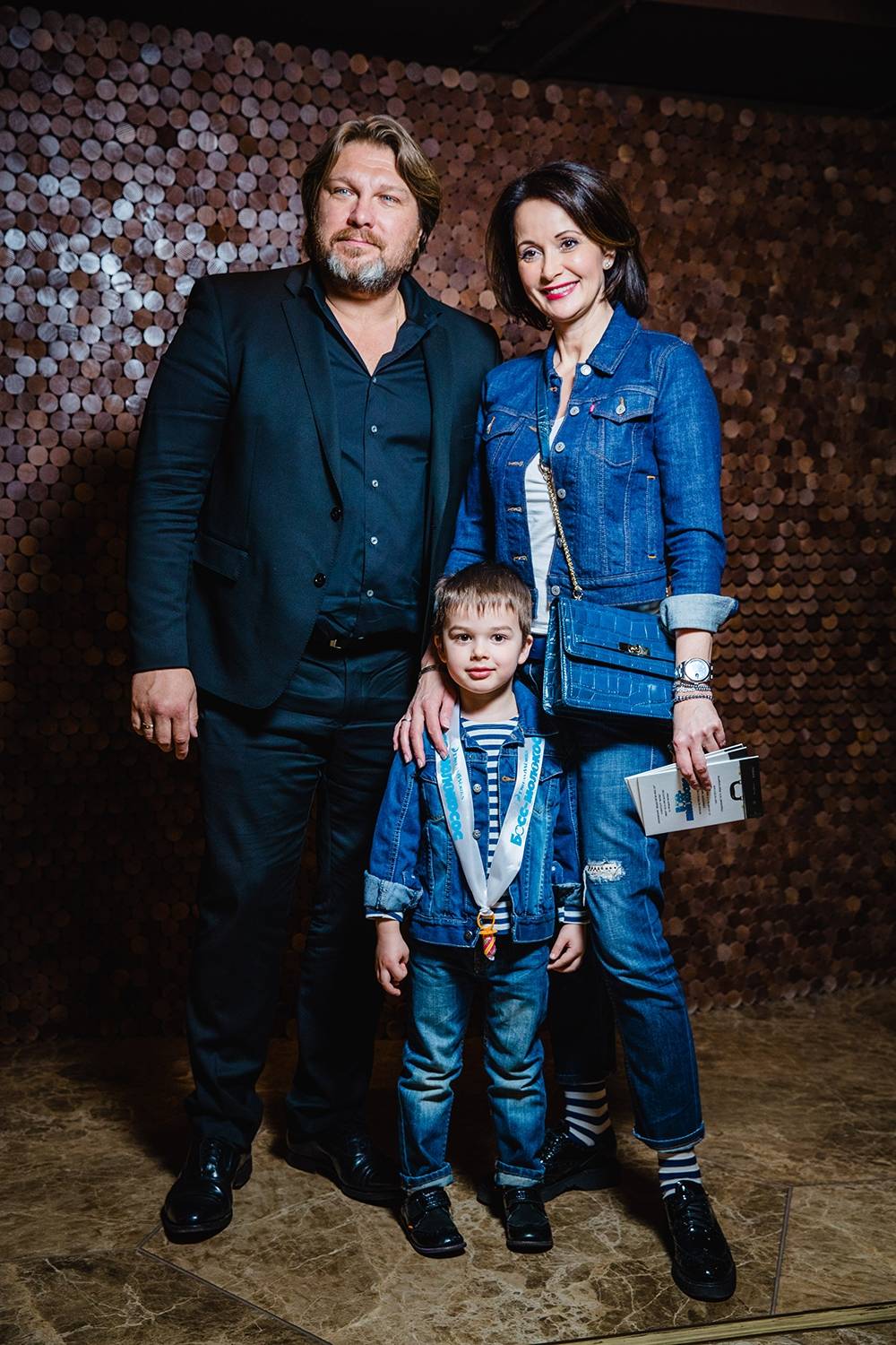 Бондарчук и Андреева посетили премьеру «Босса-молокососа»