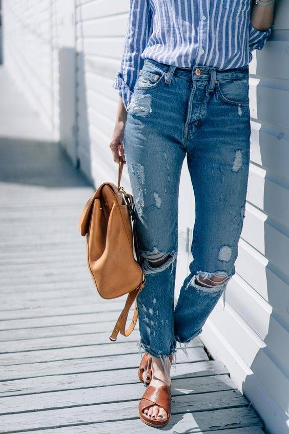 Как носить джинсы-бойфренды и выглядеть женственно