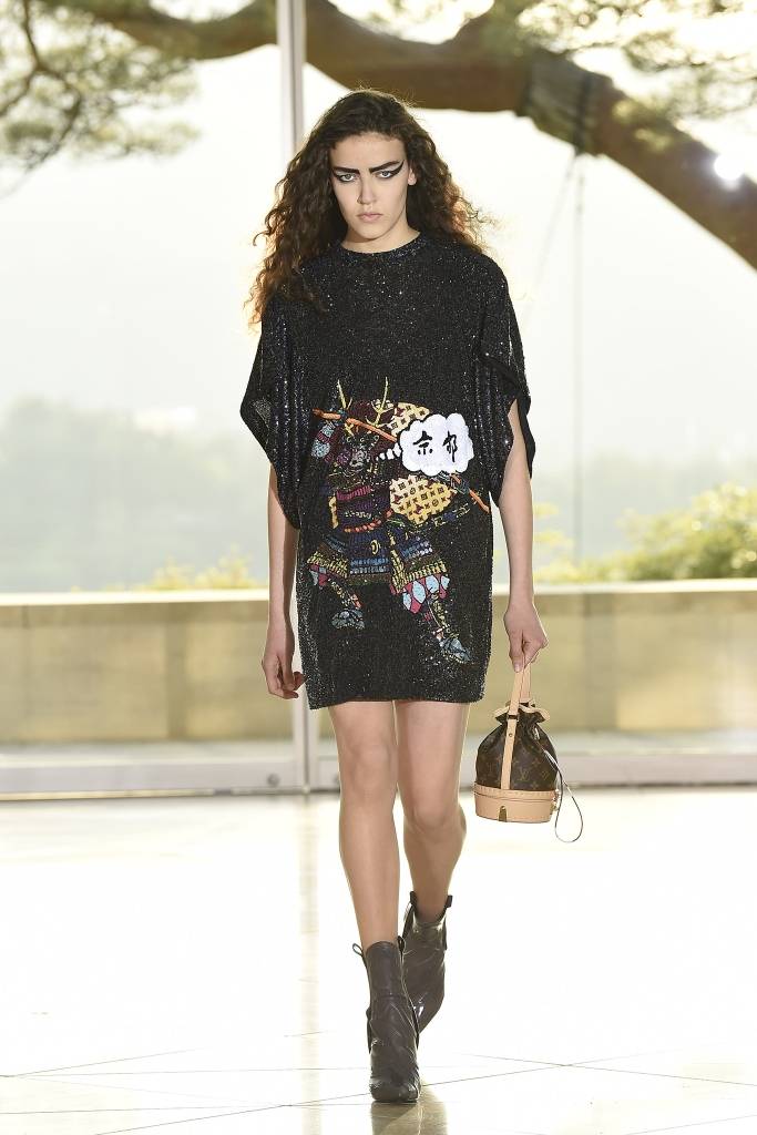 Утренний кофе: Япония от Louis Vuitton, пинап-макияж для лета