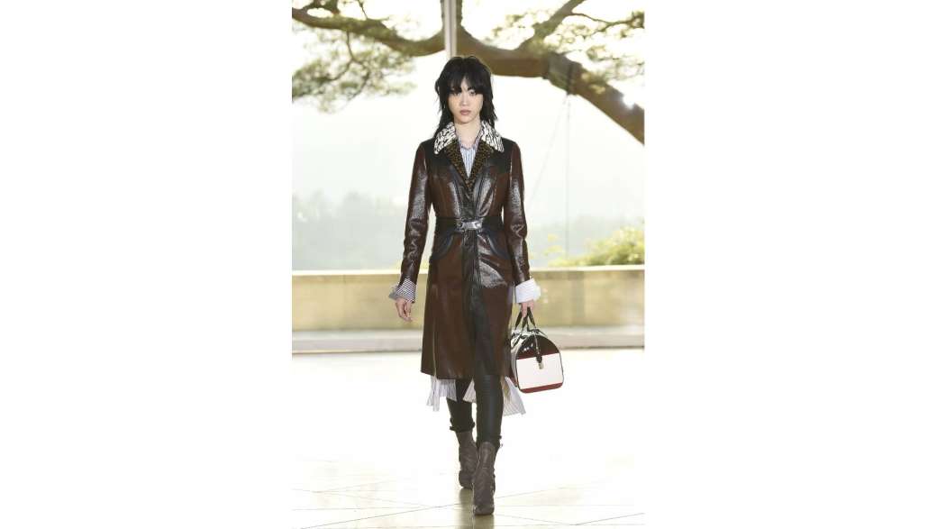 Утренний кофе: Япония от Louis Vuitton, пинап-макияж для лета