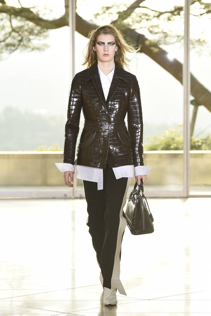 Утренний кофе: Япония от Louis Vuitton, пинап-макияж для лета