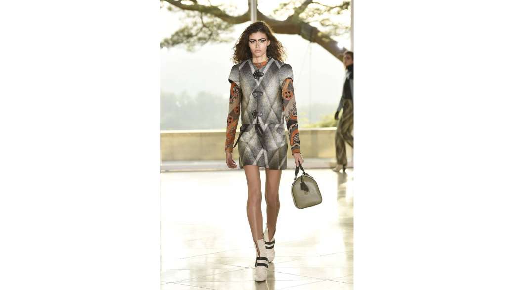 Утренний кофе: Япония от Louis Vuitton, пинап-макияж для лета