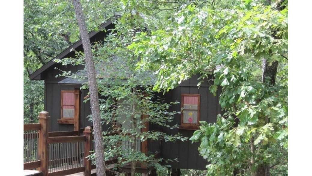 Три метра над уровнем неба: 10 отелей на деревьях